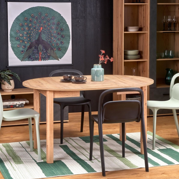 Stół Okrągły Rozkładany 102-142x102cm RINGO Dąb Craft Aranżacja 4 Krzesła dookoła Rozłożonego Stołu w Salonie