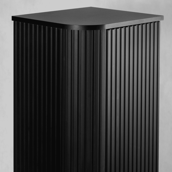Słupek 139 cm Czarny ELEGANCE Zbliżenie