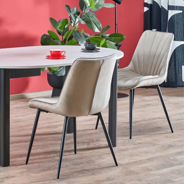 Nowoczesne Welurowe Krzesło do Salonu Jadalni Beżowe Pikowane Loft Velvet K589 Halmar