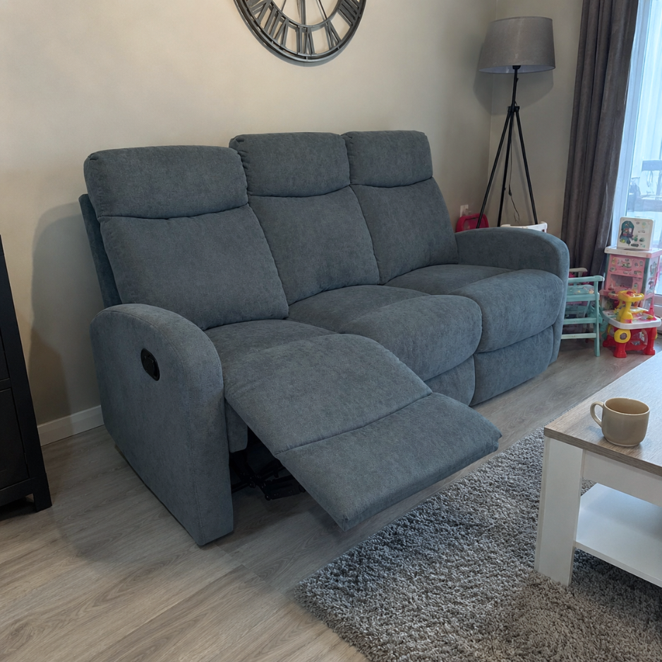 Sofa rozkładana OSLO w pozycji relaks w domu klienta